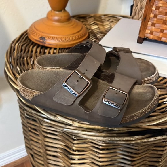Kids Birkenstock Brown Sandals/ Size 1 - Picture 3 of 5